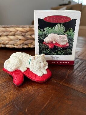 “Cat Naps” 1995 Hallmark Ornament - #2 in the series, Vintage